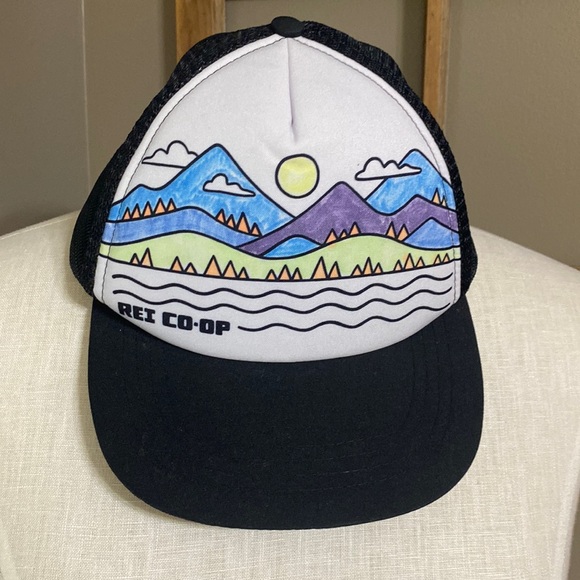 REI CO-OP mountain SnapBack hat. - Picture 1 of 7